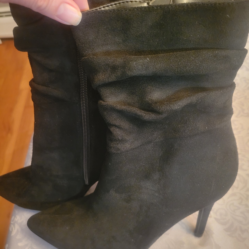 Elegant Black Women's Boots